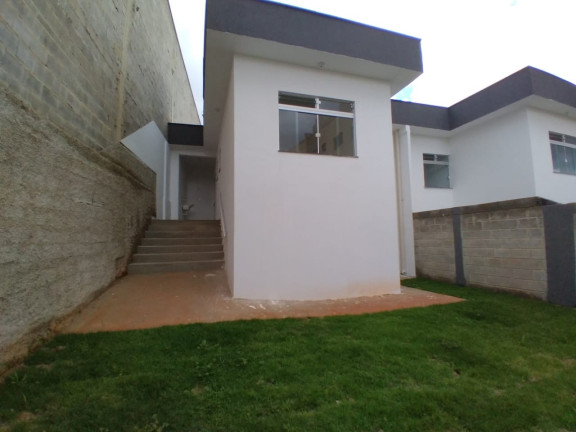 Imagem Casa com 3 Quartos à Venda, 70 m² em Novo Centro - Santa Luzia Imagem Casa com 3 Quartos à Venda, 70 m² em Novo Centro - Santa Luzia