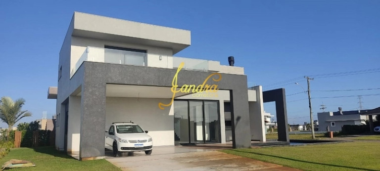 Imagem Casa de Condomínio com 4 Quartos à Venda, 419 m² em Atlantida Sul - Osorio