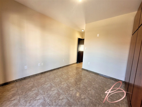 Imagem Sobrado com 3 Quartos à Venda, 231 m² em Centro - Balneário Camboriú