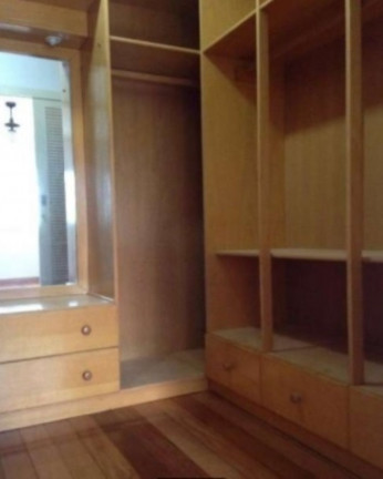 Imagem Casa com 4 Quartos à Venda, 330 m² em Jardim Itu Sabará - Porto Alegre Imagem Casa com 4 Quartos à Venda, 330 m² em Jardim Itu Sabará - Porto Alegre