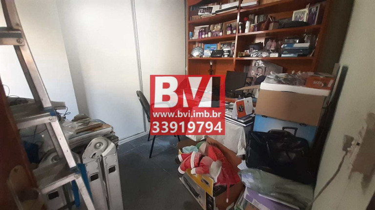 Imagem Casa com 3 Quartos à Venda, 211 m² em Vila Da Penha - Rio De Janeiro Imagem Casa com 3 Quartos à Venda, 211 m² em Vila Da Penha - Rio De Janeiro