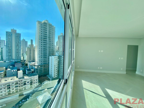 Imagem Apartamento com 4 Quartos à Venda, 132 m² em Centro - Balneário Camboriú Imagem Apartamento com 4 Quartos à Venda, 132 m² em Centro - Balneário Camboriú