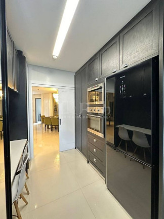 Imagem Apartamento com 4 Quartos à Venda, 182 m² em Centro - Balneário Camboriú Imagem Apartamento com 4 Quartos à Venda, 182 m² em Centro - Balneário Camboriú