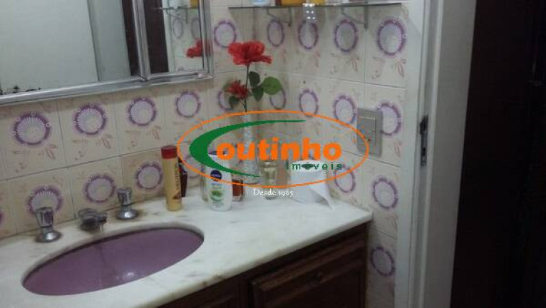 Imagem Apartamento com 4 Quartos à Venda, 153 m² em Tijuca - Rio De Janeiro Imagem Apartamento com 4 Quartos à Venda, 153 m² em Tijuca - Rio De Janeiro