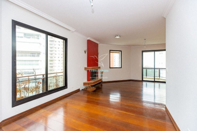 Imagem Apartamento com 3 Quartos à Venda, 205 m² em Itaim Bibi - São Paulo Imagem Apartamento com 3 Quartos à Venda, 205 m² em Itaim Bibi - São Paulo