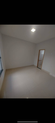 Imagem Casa com 2 Quartos à Venda, 86 m² em Goiânia Imagem Casa com 2 Quartos à Venda, 86 m² em Goiânia
