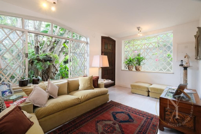 Imagem Casa com 3 Quartos à Venda, 261 m² em Jardim Paulistano - São Paulo Imagem Casa com 3 Quartos à Venda, 261 m² em Jardim Paulistano - São Paulo