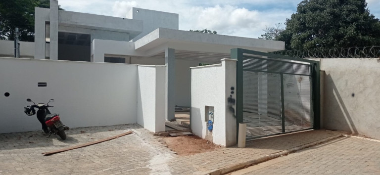 Imagem Casa com 3 Quartos à Venda, 510 m² em Várzea - Lagoa Santa Imagem Casa com 3 Quartos à Venda, 510 m² em Várzea - Lagoa Santa