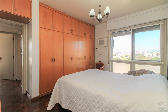 Imóvel com 3 Quartos à Venda,  em Menino Deus - Porto Alegre