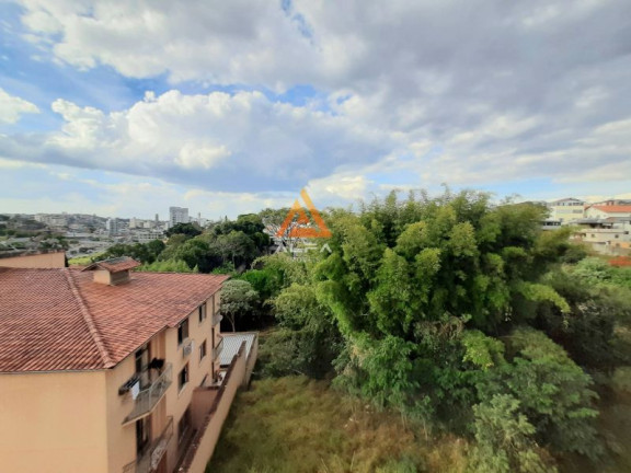 Imagem Apartamento com 3 Quartos à Venda, 175 m²