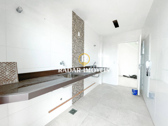 Imagem Apartamento com 2 Quartos à Venda, 151 m² em Centro - Cabo Frio