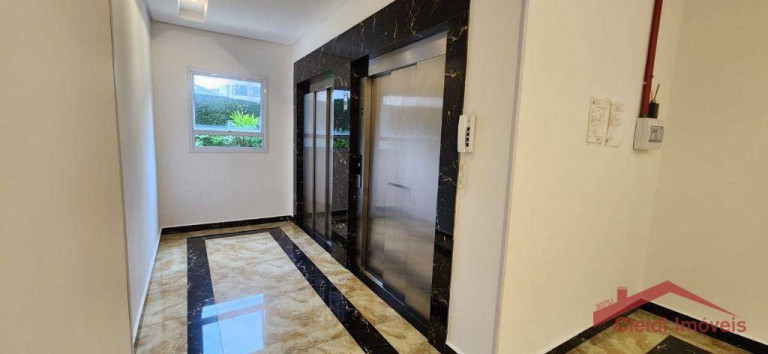 Imagem Apartamento com 3 Quartos para Alugar, 152 m² em Centro - Joinville