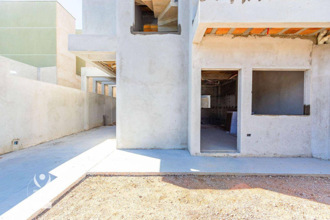 Imagem Sobrado com 3 Quartos à Venda, 133 m² em Capão Raso - Curitiba Imagem Sobrado com 3 Quartos à Venda, 133 m² em Capão Raso - Curitiba