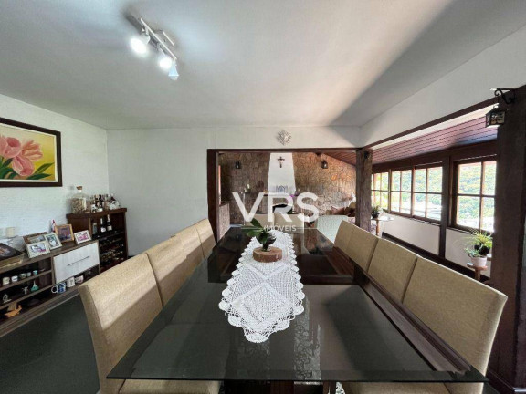 Imagem Casa com 3 Quartos à Venda, 142 m² em Parque São Luiz - Teresópolis