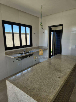 Imagem Casa com 4 Quartos à Venda, 210 m² em Residencial Goiânia Golfe Clube - Goiânia Imagem Casa com 4 Quartos à Venda, 210 m² em Residencial Goiânia Golfe Clube - Goiânia