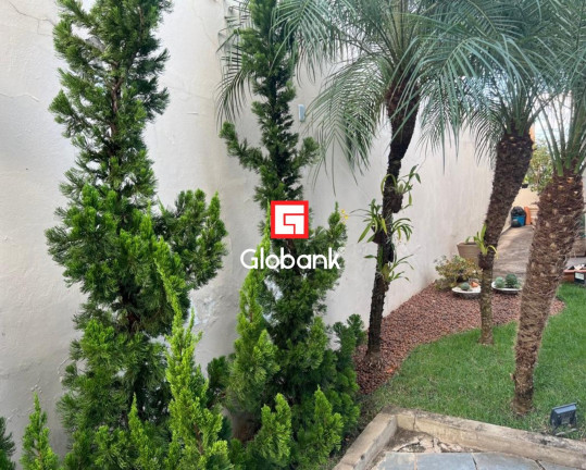 Imagem Casa com 3 Quartos à Venda, 240 m² em Jardim Panorama - Montes Claros Imagem Casa com 3 Quartos à Venda, 240 m² em Jardim Panorama - Montes Claros