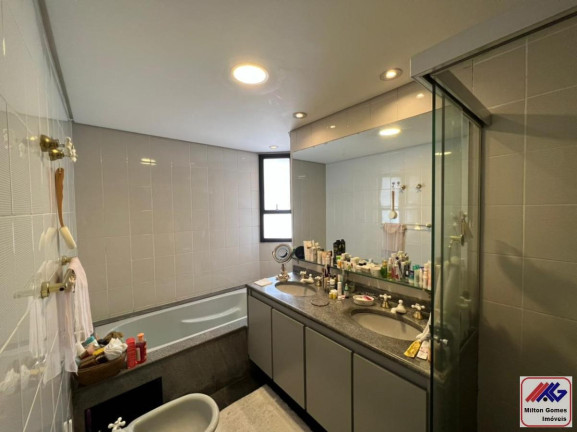 Imagem Apartamento com 3 Quartos à Venda, 220 m² em Itaim Bibi - São Paulo Imagem Apartamento com 3 Quartos à Venda, 220 m² em Itaim Bibi - São Paulo
