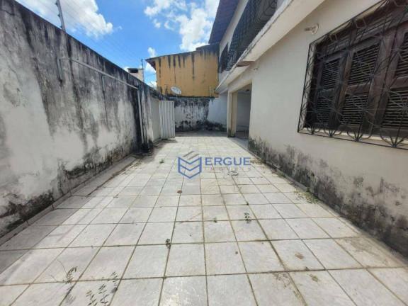 Imagem Casa com 5 Quartos à Venda, 230 m² em Maraponga - Fortaleza Imagem Casa com 5 Quartos à Venda, 230 m² em Maraponga - Fortaleza