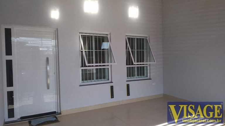 Imagem Casa com 2 Quartos à Venda, em Jd. Jacinto - Jacareí Imagem Casa com 2 Quartos à Venda, em Jd. Jacinto - Jacareí