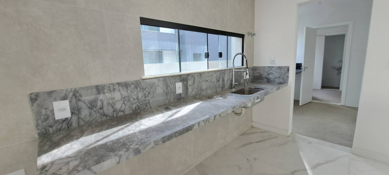 Imagem Casa com 4 Quartos à Venda, 340 m² em Vila De Abrantes (abrantes) - Camaçari