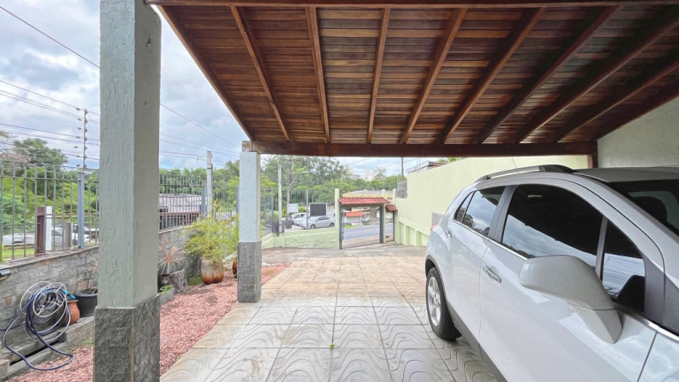 Imagem Casa com 3 Quartos à Venda, 156 m² em Vila Nova - Porto Alegre