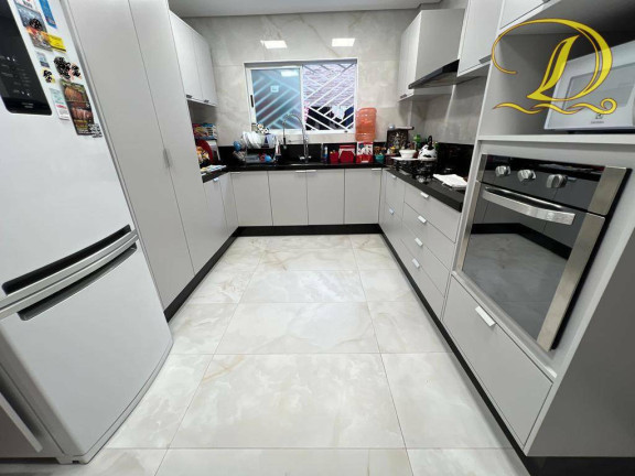 Imagem Sobrado com 4 Quartos à Venda, 220 m² em Canto Do Forte - Praia Grande