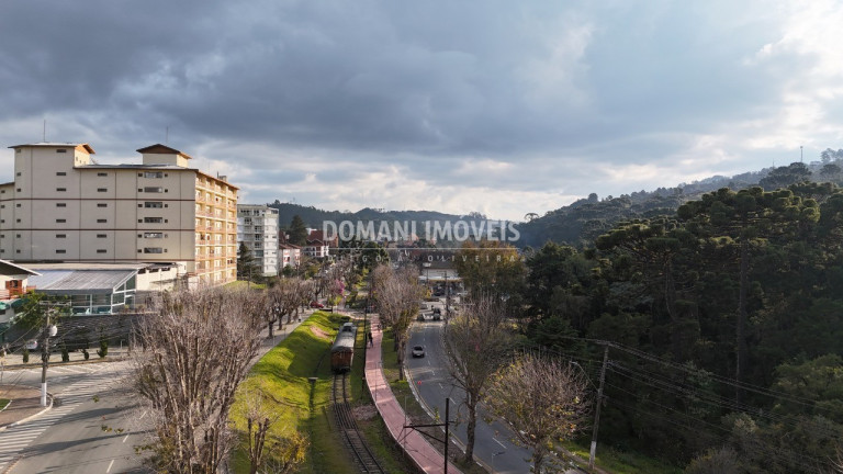 Imagem Imóvel com 3 Quartos à Venda, 98 m² em Região De Capivari - Campos Do Jordão Imagem Imóvel com 3 Quartos à Venda, 98 m² em Região De Capivari - Campos Do Jordão