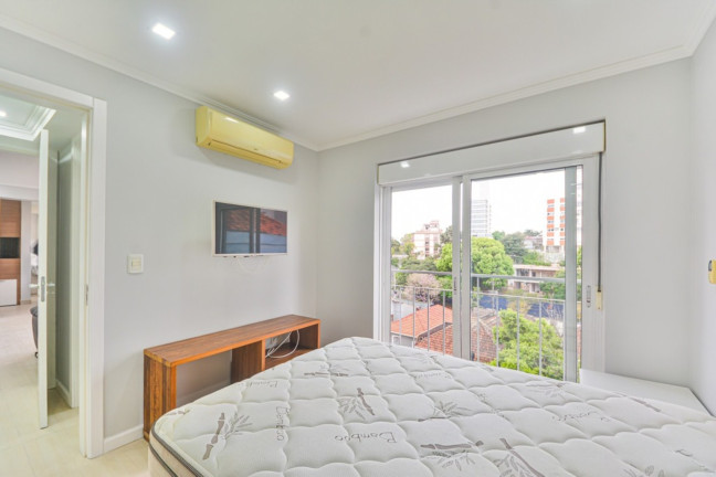 Imagem Imóvel com 1 Quarto à Venda, 51 m² em Petrópolis - Porto Alegre