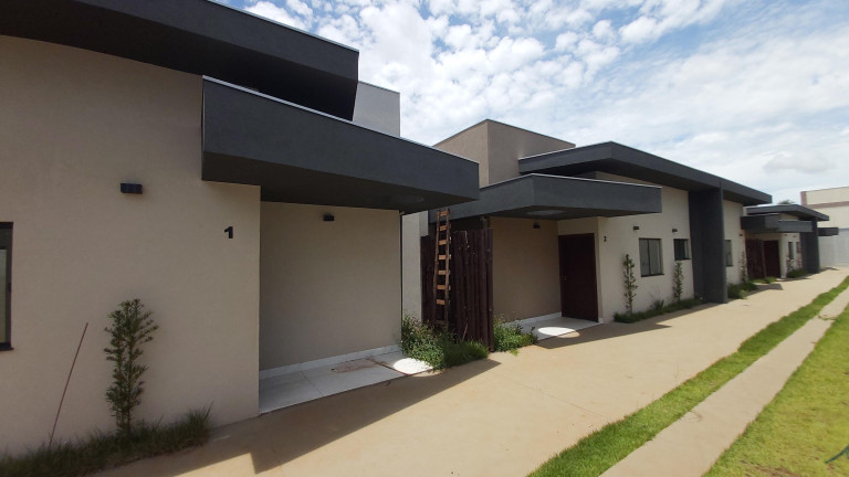 Imagem Casa de Condomínio com 2 Quartos à Venda, 60 m² em Santo Antônio - Campo Grande
