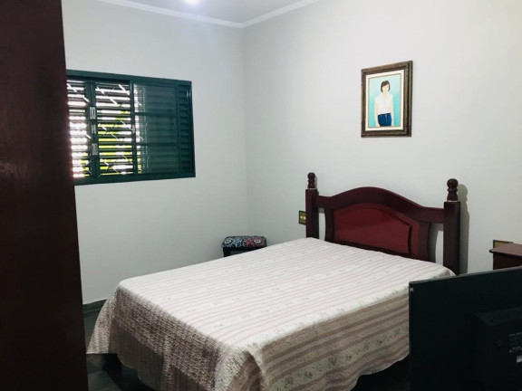 Imagem Casa com 3 Quartos à Venda, 172 m² em Centro - Araraquara Imagem Casa com 3 Quartos à Venda, 172 m² em Centro - Araraquara