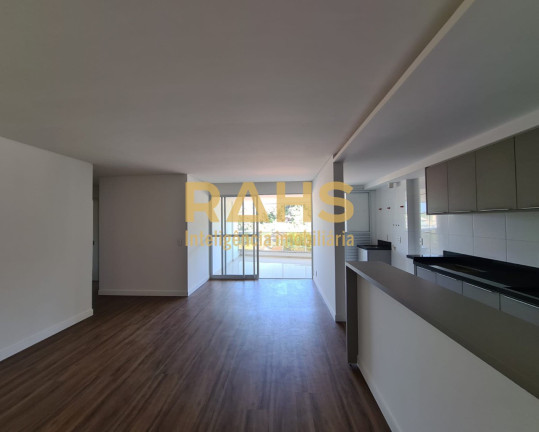 Imagem Apartamento com 3 Quartos à Venda, 121 m² em América - Joinville