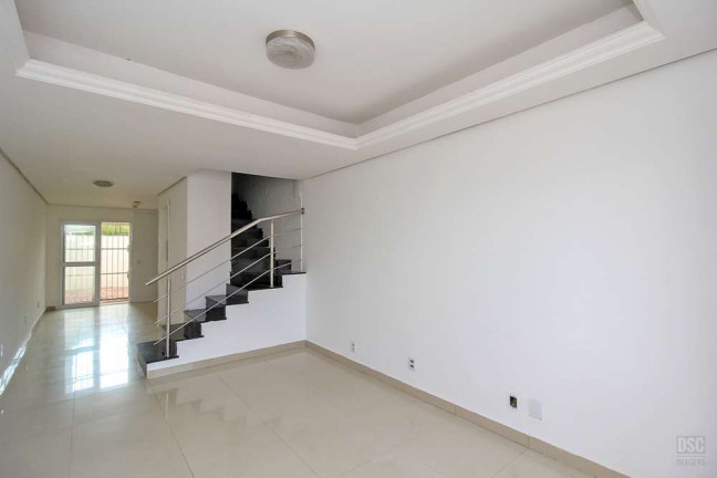 Imagem Casa com 2 Quartos à Venda, 87 m² em Hípica - Porto Alegre