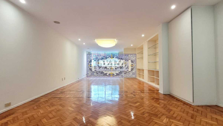Imagem Apartamento com 4 Quartos à Venda, 220 m² em Copacabana - Rio De Janeiro Imagem Apartamento com 4 Quartos à Venda, 220 m² em Copacabana - Rio De Janeiro
