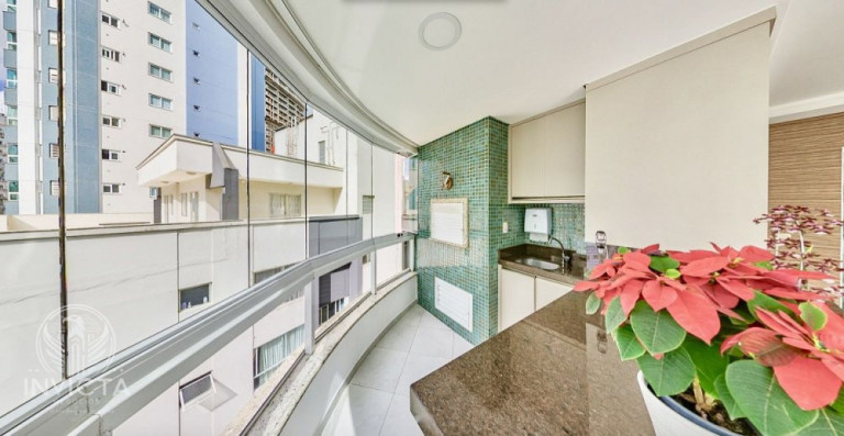 Imagem Apartamento com 3 Quartos à Venda, 190 m² em Centro - Balneário Camboriú Imagem Apartamento com 3 Quartos à Venda, 190 m² em Centro - Balneário Camboriú