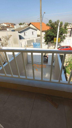 Imagem Sobrado com 3 Quartos à Venda, 121 m² em Jardim Santa Clara - Guarulhos Imagem Sobrado com 3 Quartos à Venda, 121 m² em Jardim Santa Clara - Guarulhos