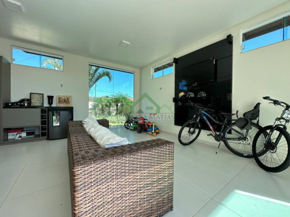 Imagem Casa com 3 Quartos à Venda, 670 m² em Centro - Balneário Barra Do Sul
