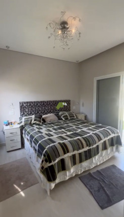 Imagem Casa com 3 Quartos à Venda, 313 m²