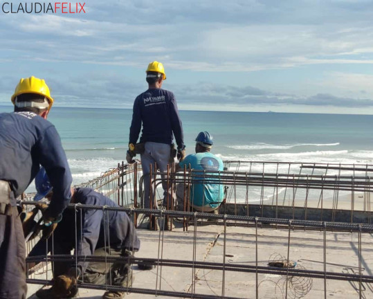 Imagem Imóvel com 2 Quartos à Venda, 72 m² em Caiçara - Praia Grande Imagem Imóvel com 2 Quartos à Venda, 72 m² em Caiçara - Praia Grande