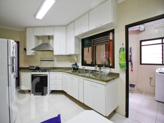 Imagem Apartamento com 3 Quartos à Venda, em Aclimação - São Paulo Imagem Apartamento com 3 Quartos à Venda, em Aclimação - São Paulo