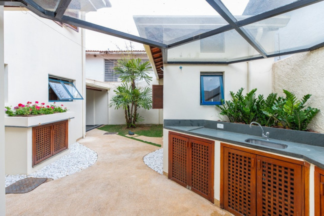 Imagem Casa com 3 Quartos à Venda, 220 m² em Moema - São Paulo