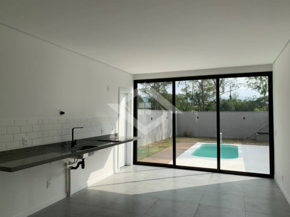 Imagem Casa com 3 Quartos à Venda, 255 m² em Guaratiba - Rio De Janeiro Imagem Casa com 3 Quartos à Venda, 255 m² em Guaratiba - Rio De Janeiro