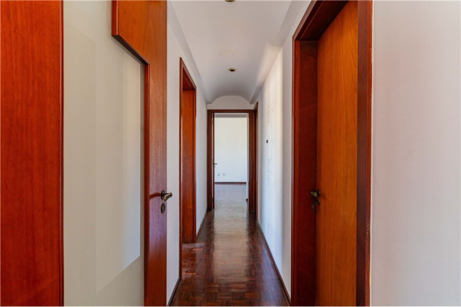 Imagem Imóvel com 2 Quartos à Venda, em Auxiliadora - Porto Alegre Imagem Imóvel com 2 Quartos à Venda, em Auxiliadora - Porto Alegre