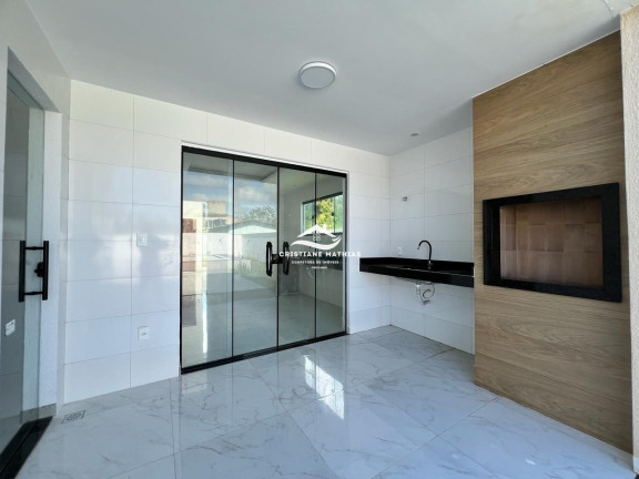 Imagem Casa com 3 Quartos à Venda, 130 m² em Praia De Itaipuaçu (itaipuaçu) - Maricá Imagem Casa com 3 Quartos à Venda, 130 m² em Praia De Itaipuaçu (itaipuaçu) - Maricá