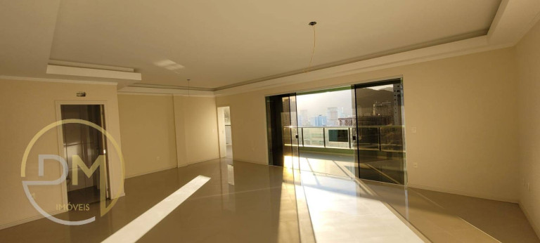 Imagem Apartamento com 4 Quartos à Venda, 193 m² em Meia Praia - Itapema Imagem Apartamento com 4 Quartos à Venda, 193 m² em Meia Praia - Itapema