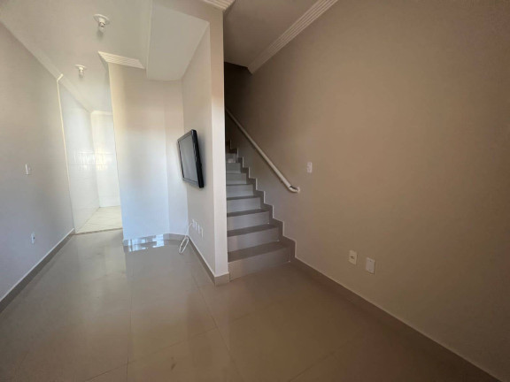 Imagem Casa com 2 Quartos à Venda, 50 m² em Solemar - Praia Grande