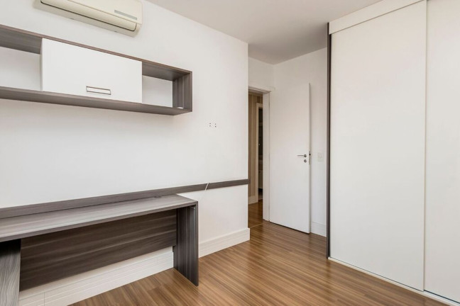 Imagem Imóvel com 3 Quartos à Venda, 76 m² em Jardim Carvalho - Porto Alegre Imagem Imóvel com 3 Quartos à Venda, 76 m² em Jardim Carvalho - Porto Alegre