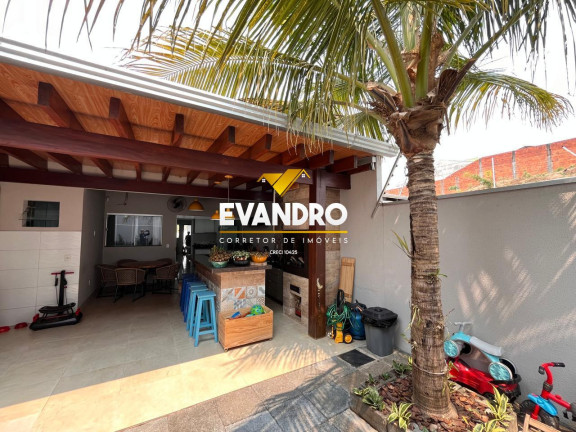 Imagem Casa com 3 Quartos à Venda, 186 m² em Santa Cruz - Cuiabá Imagem Casa com 3 Quartos à Venda, 186 m² em Santa Cruz - Cuiabá
