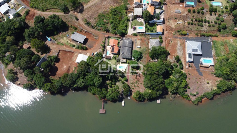 Imagem Casa com 4 Quartos para Temporada,  em Morro Verde - Mangueirinha