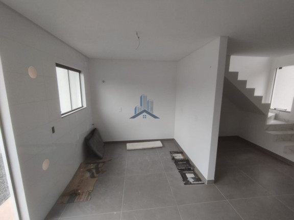 Imagem Sobrado com 3 Quartos à Venda, 90 m² em Santa Catarina - Joinville