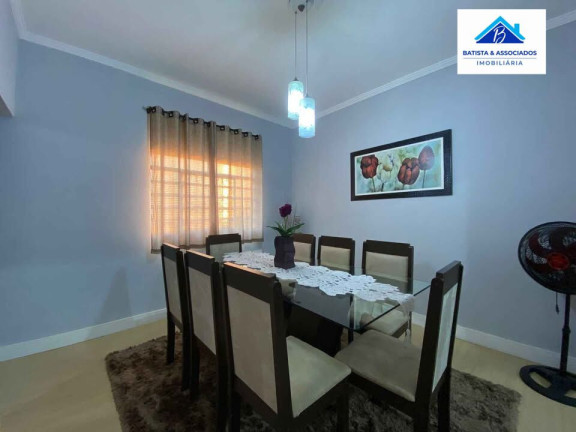 Imagem Casa com 3 Quartos à Venda, 370 m² em Vila Aeroporto - Campinas Imagem Casa com 3 Quartos à Venda, 370 m² em Vila Aeroporto - Campinas
